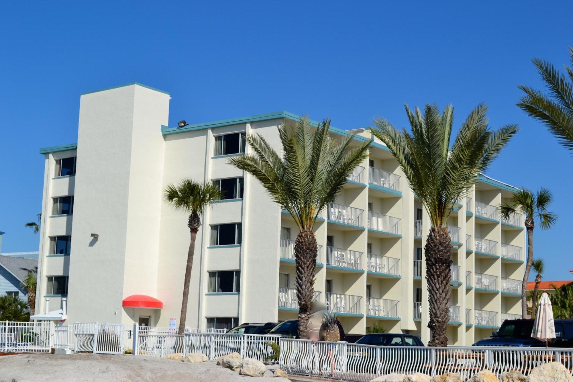 Gulfview Hotel - On The Beach Клиъруотър Бийч Екстериор снимка